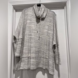 Boutique brand bowl neck tunic